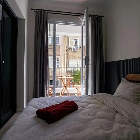 Merkuri 301 Apartment
